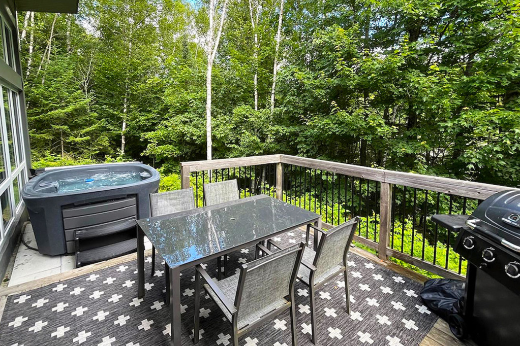 Letoile chalet rental exterior-3