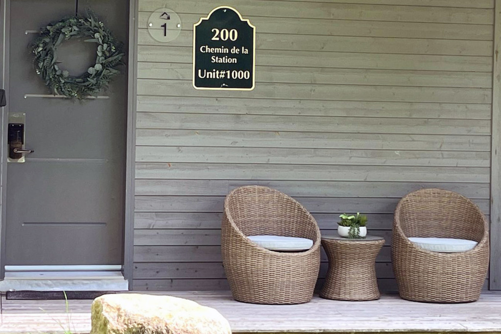 Letoile chalet rental exterior-4